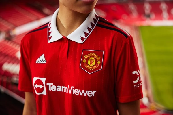 Maillot de Foot Manchester United Sancho 25 Tenue Domicile 2022/23